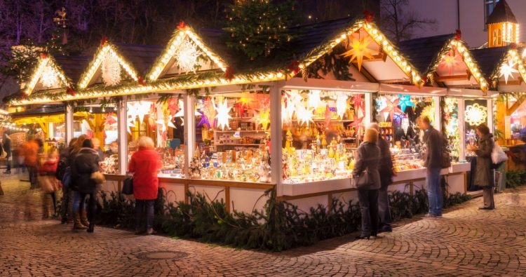 christmas-market-seen-in-the-city