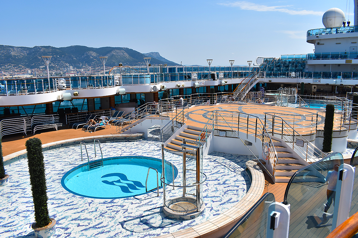 princess-cruises-a-look-around-the-royal-princess