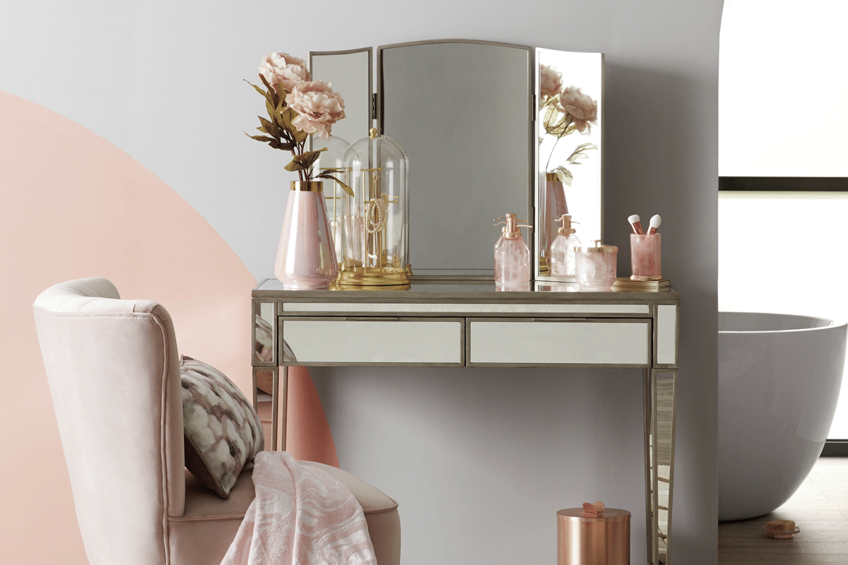 Easy Ways To Make Your Dressing Table A, How To Make A Dressing Table Mirror