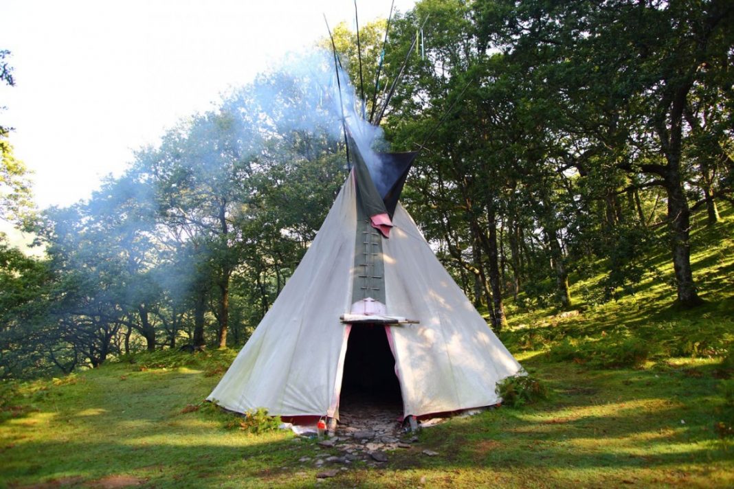 Tipi Camp Glamping