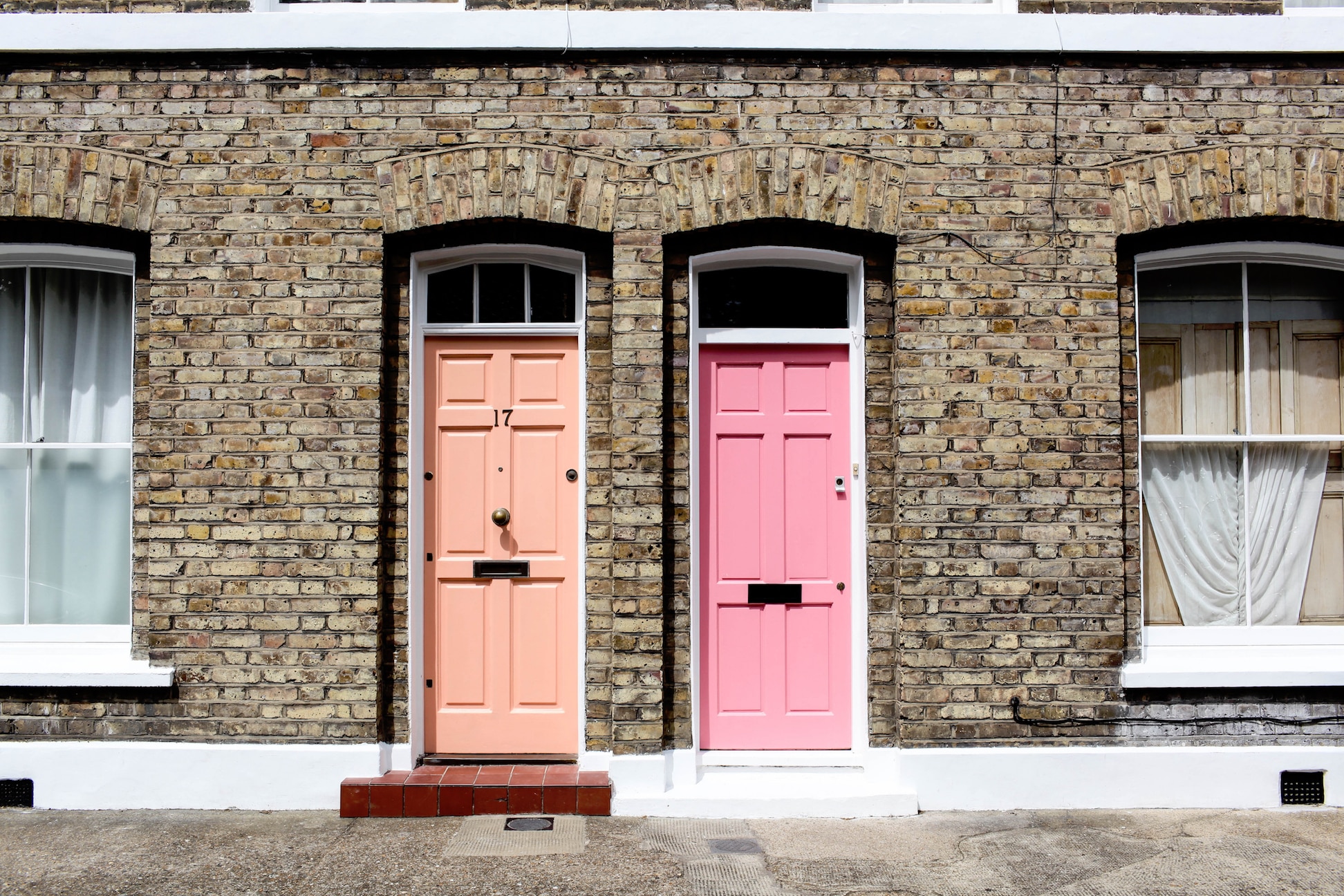 Top Tips: Buying a house - what does the conveyancing process involve?