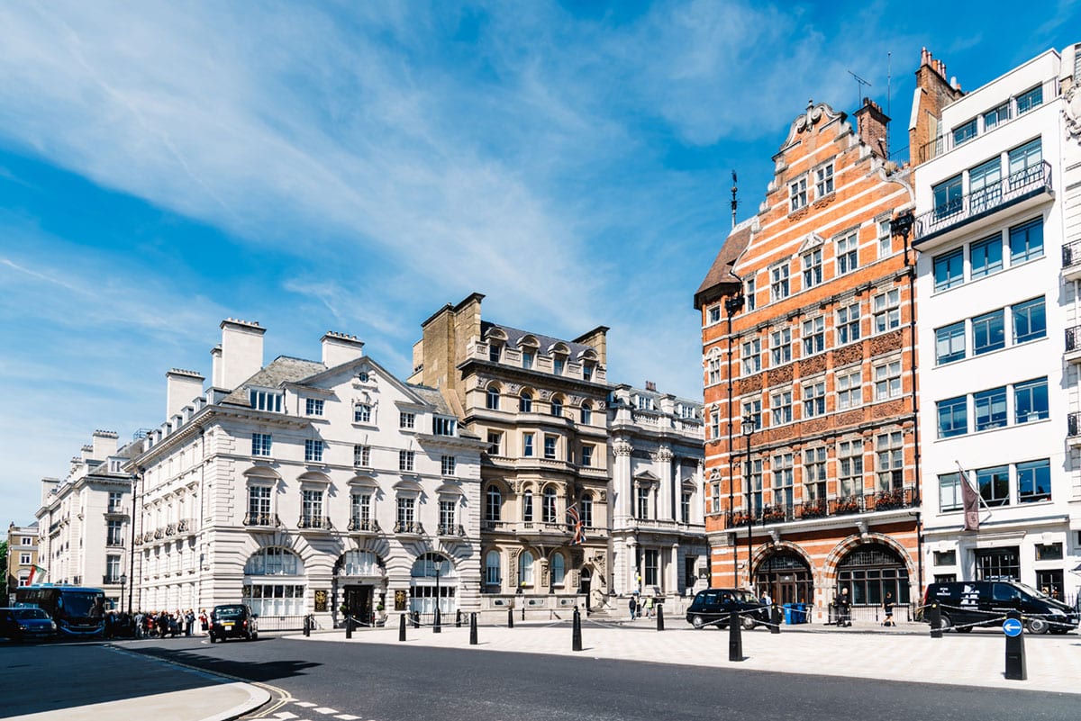 Vibrant, multicultural and trendsetting, the city of London continues to impress. Here are the luxury property hotspots in London to live in 20201..