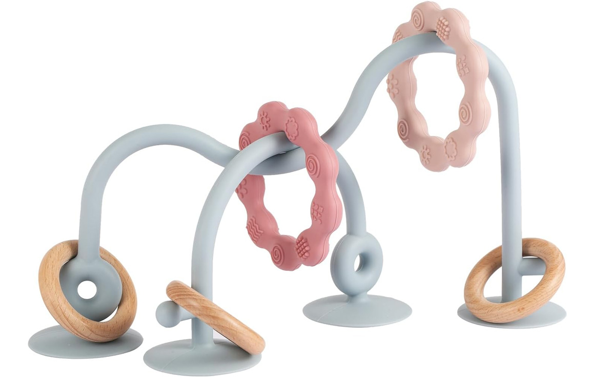 Montessori highchair toy