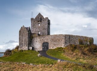 Galway travel guide