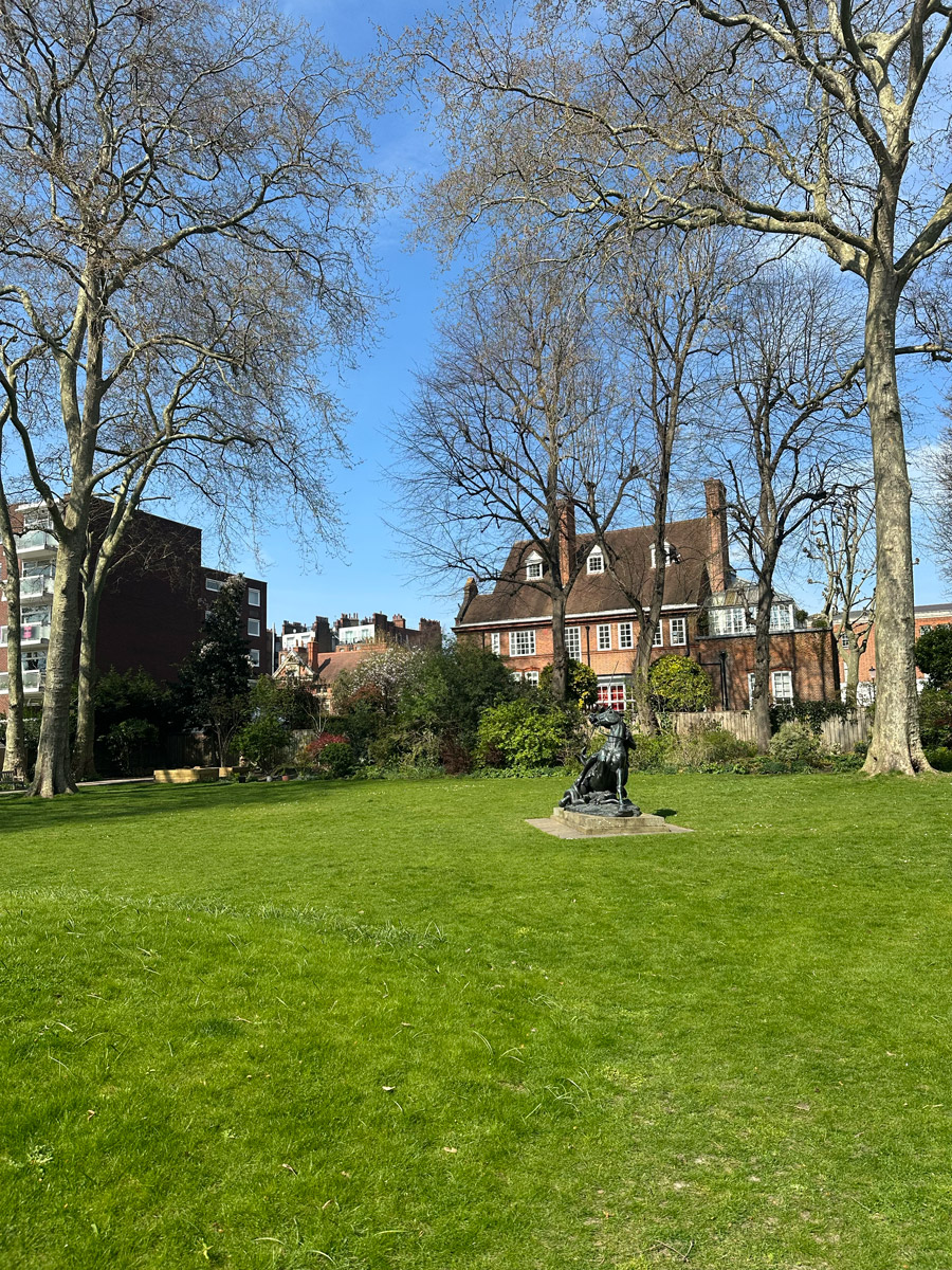 high Street Kensington travel guide