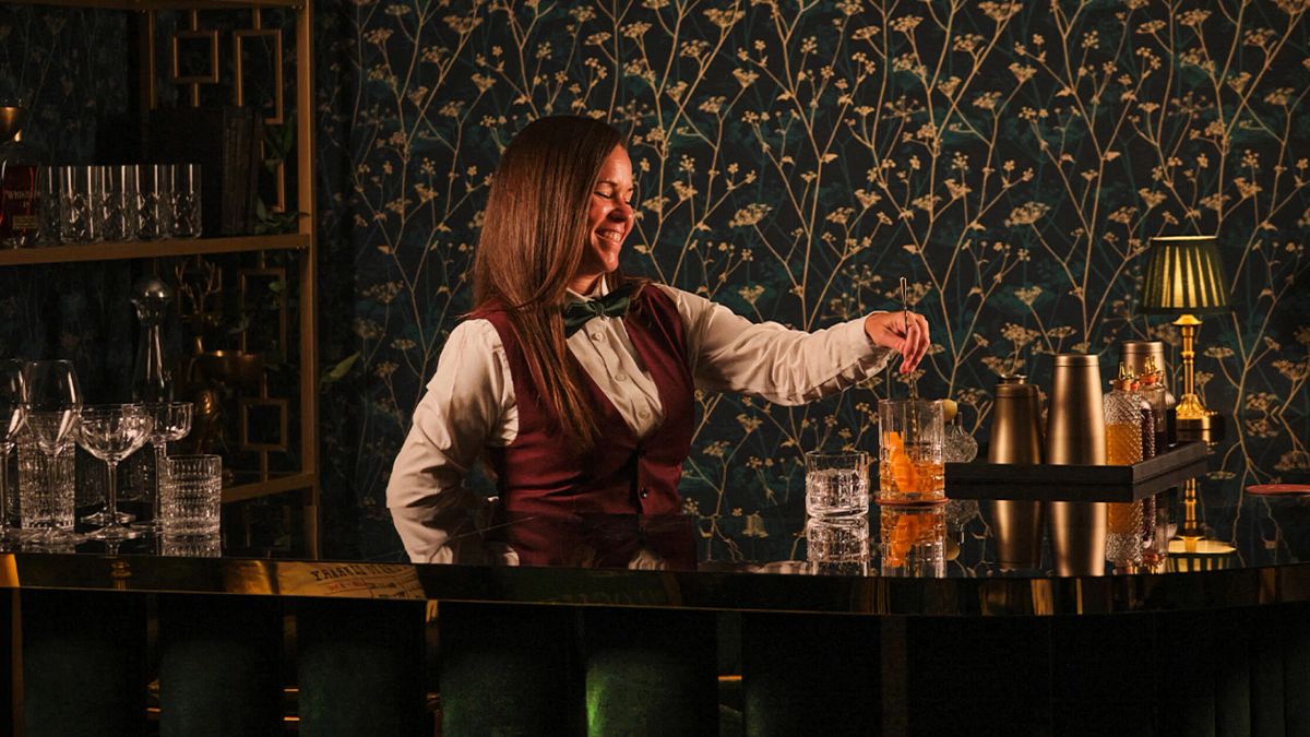 The 10 Best Speakeasy Bars in Orlando, FL Epiloque Four Seasons Resort