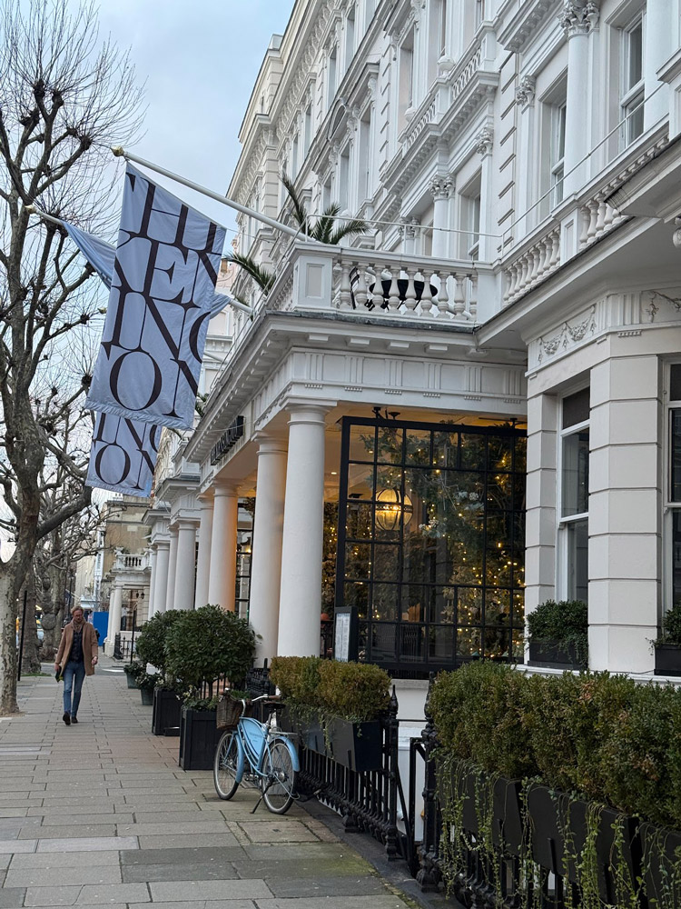 The Kensington Hotel Town House Restaurant Cirque du Soleil inspired meal