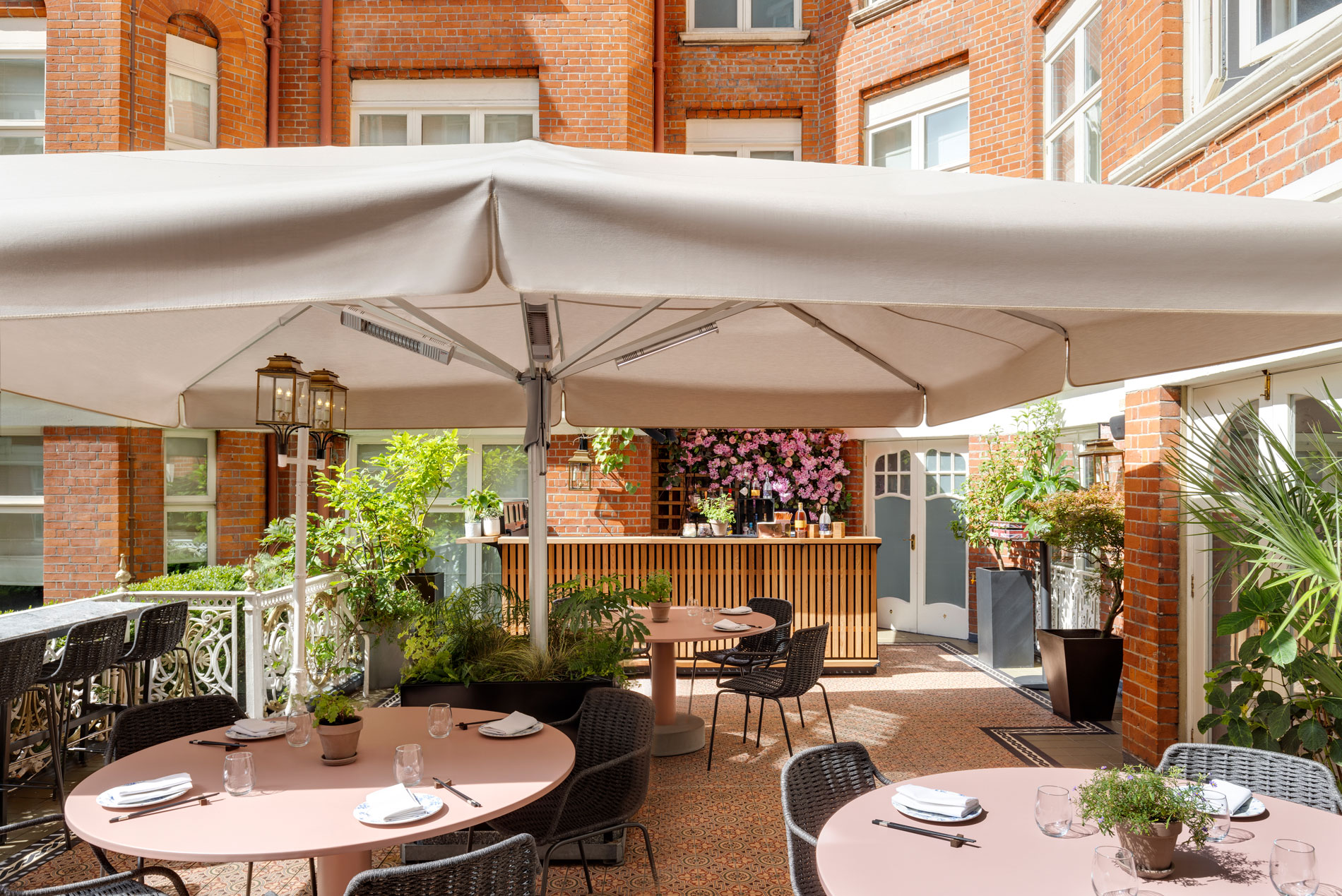 St Ermins Terrace London Summer