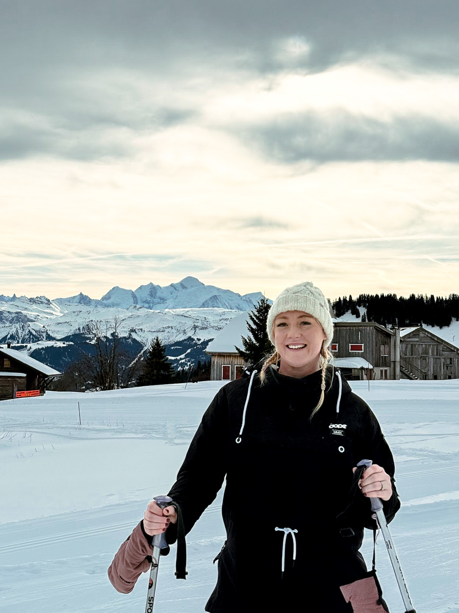 a lady skiing Haute Savoie Mont Blanc